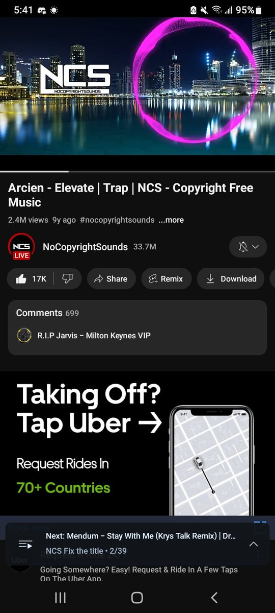 PlaysSealth's tweet photo. @TeamYouTube there's this portrait mode bug where there a black bar and it doesn't show the video, can help fix this? https://t.co/YCA6mP1VBW