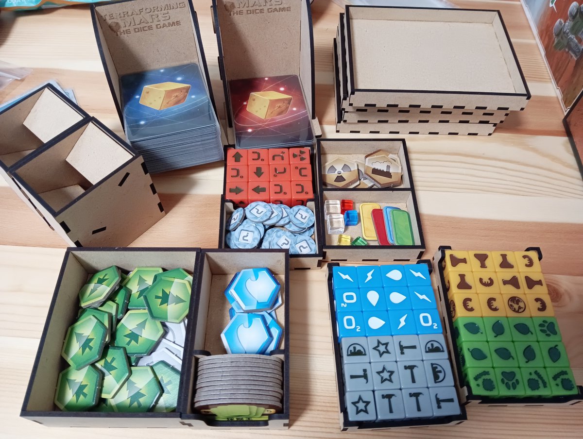 ハッピー tweet media