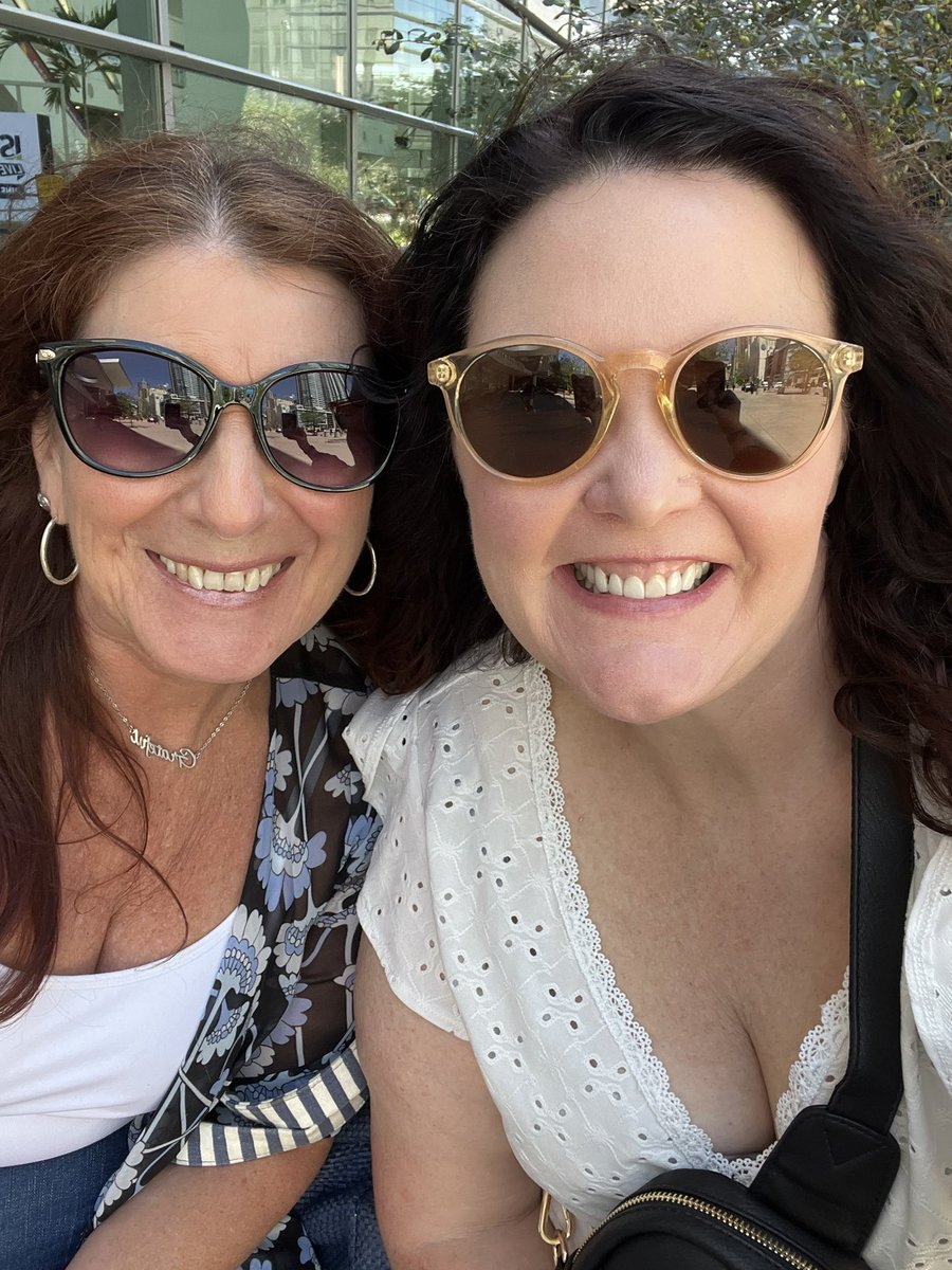 Nieb77's tweet photo. Super hard to post all the amazing pics from #ISTELive. I saw so many wonderful people and hugged so many friends. @Teach_Serve @ItsAmandaMacias @dawsonedtech @Sebasualto @MrsHayesfam https://t.co/n9XouWSOr8