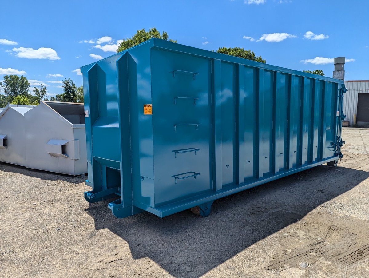 UOwosso's tweet photo. 40yd HD Rectangles going out to another great customer! https://t.co/sA0qOI7cTP #uheusa #uheowosso #cablelift  #scrapmetal #universalhandling #universalhandlingequipment #scrap #rolloffdumpster https://t.co/ulShZsLPfa