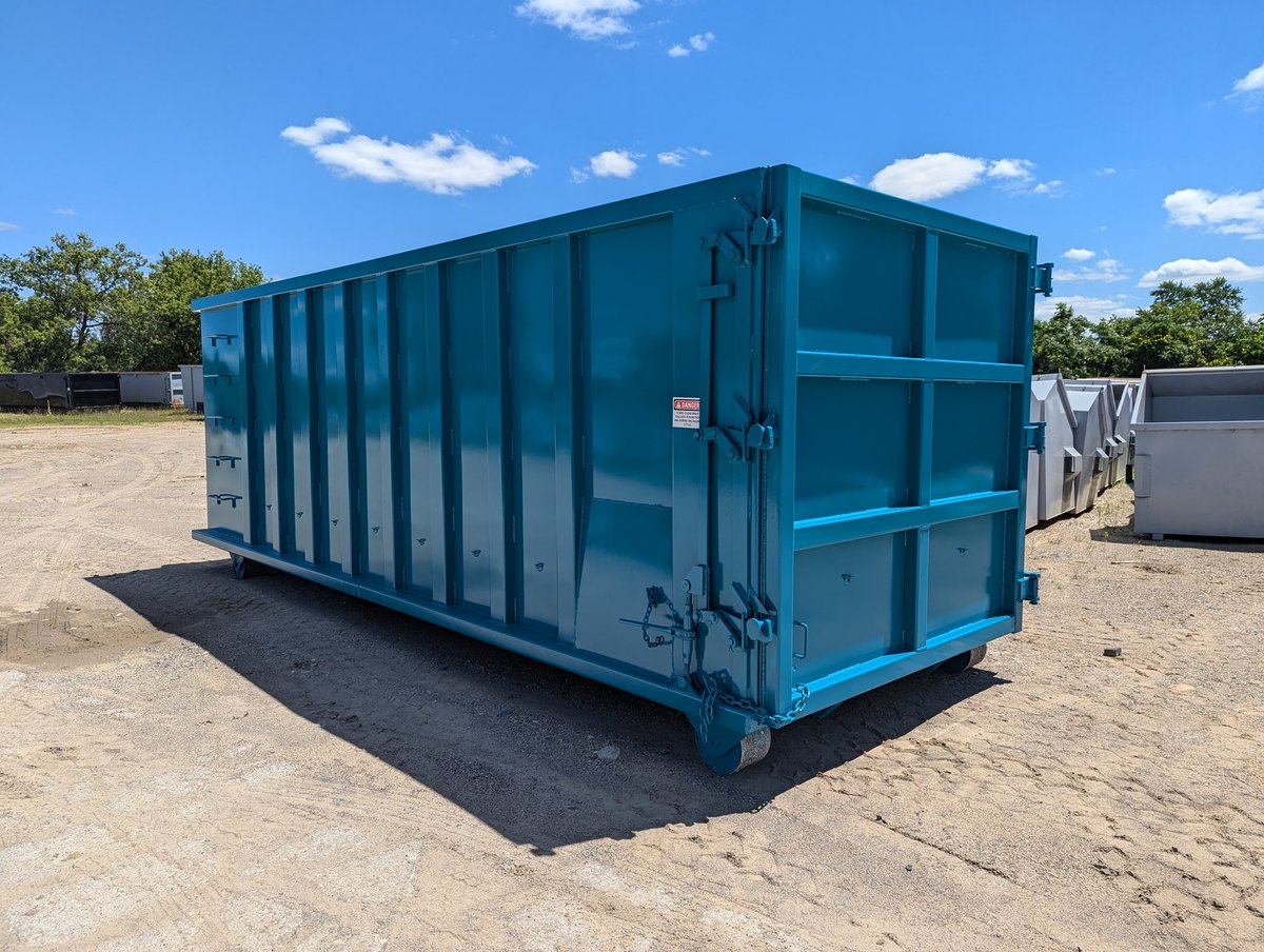 UOwosso's tweet photo. 40yd HD Rectangles going out to another great customer! https://t.co/sA0qOI7cTP #uheusa #uheowosso #cablelift  #scrapmetal #universalhandling #universalhandlingequipment #scrap #rolloffdumpster https://t.co/ulShZsLPfa