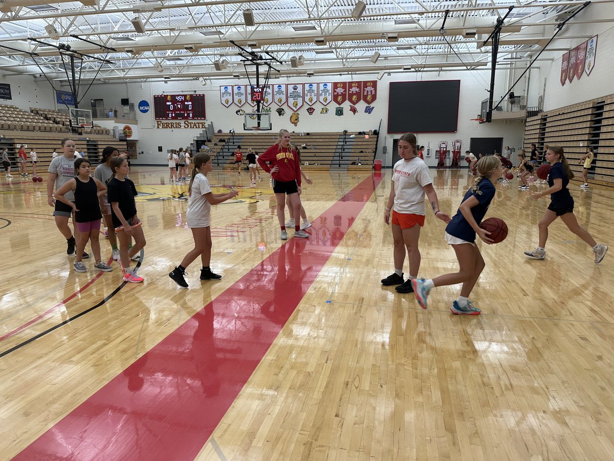 We want to thank all of our campers for attending our Overnight Skills Camp this past week! We had so much fun and will truly miss you all! Can’t wait to see you all next year!! #GoDawgs