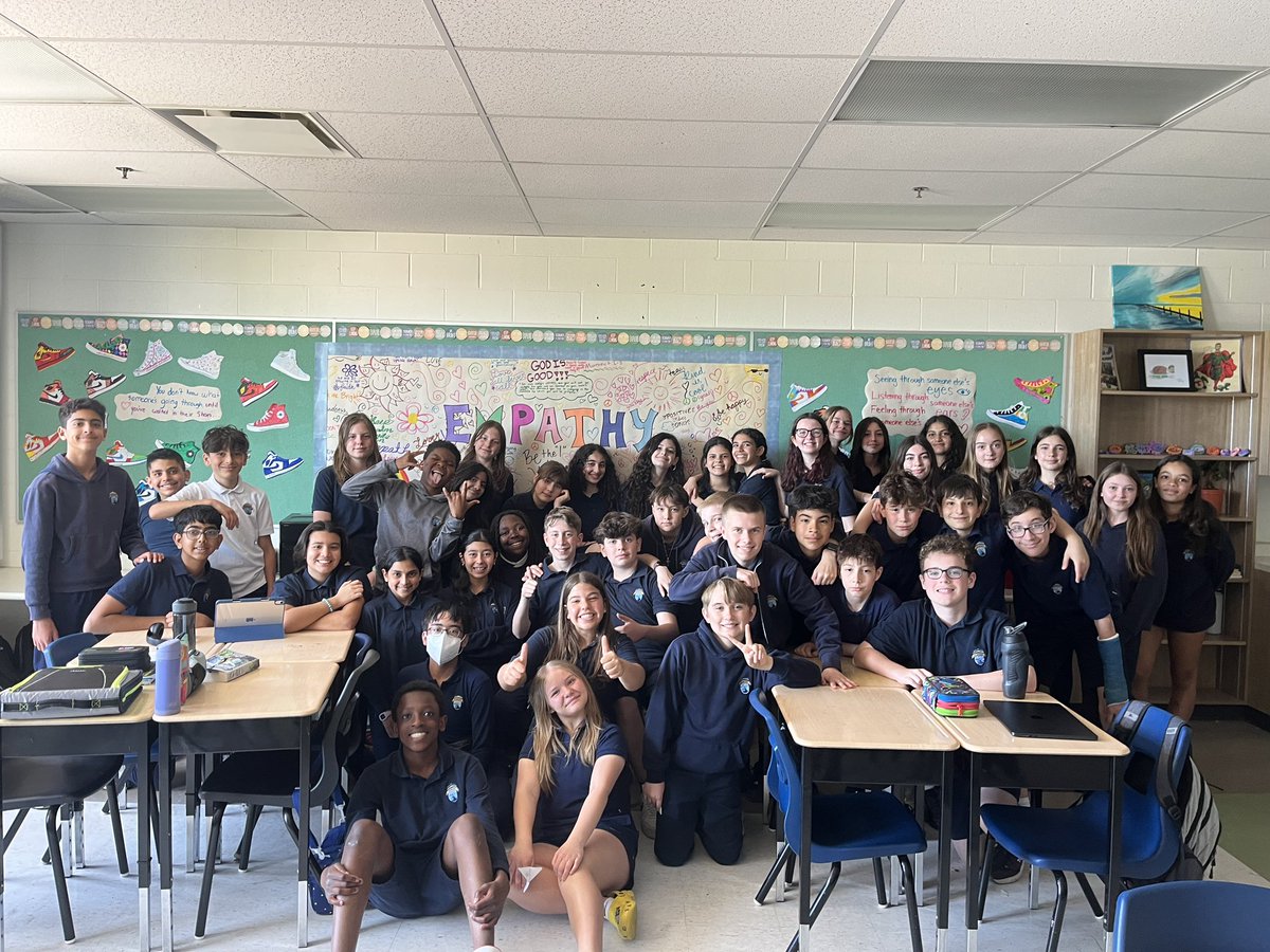 The last day of school is always a tough one for me!! I am so grateful for my time with this wonderful group of Grade 7’s! Vous allez me manquer 🩷 <a href="/StMaryOakville/">St. Mary Oakville</a>