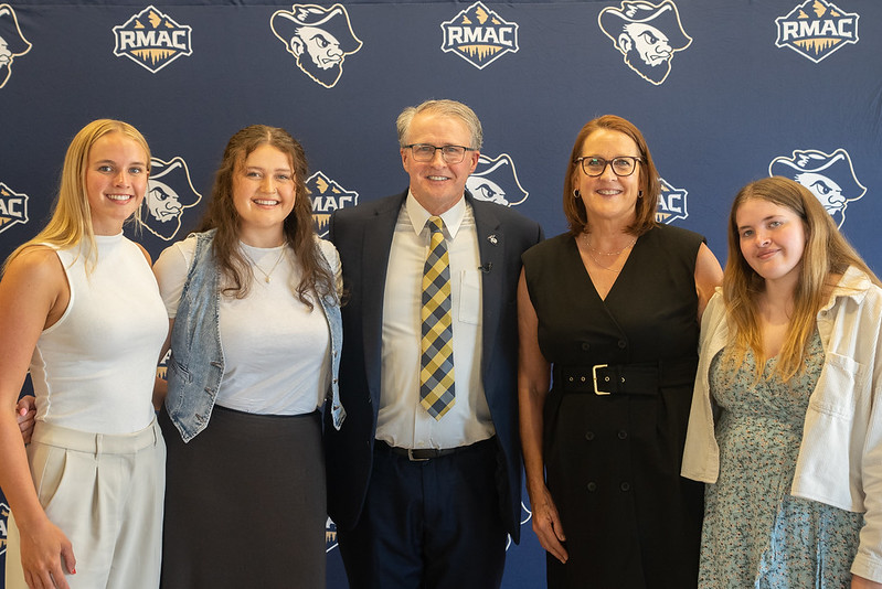 Join us in welcoming South Dakota Mines' new Athletic Director, David Crum! 

#TheHardrockLife