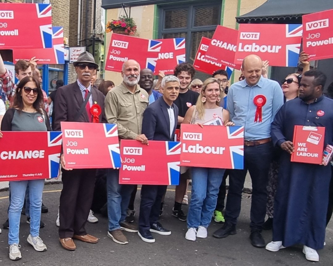 SajButt9070's tweet image. Great campaign in Earls Court to support Joe Powell along with Sadiq Khan, Mushtaq Lasharie @TWSPeople, Cllr @KasimAli_1
, Cllr @bakhtiarmo
And Mayor of London @SadiqKhan @josephpowell @UKLabour 🌹