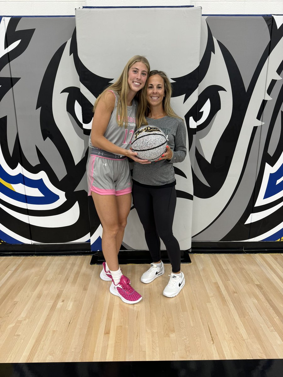 Elisha Dykstra (@elishadykstra) on Twitter photo Blessed to have received an offer to play basketball at University of Purdue Ft Wayne. Thank you so much <a href="/CoachMarchesano/">Maria A. Marchesano</a> <a href="/jazmynegeist/">Jazmyne Geist</a> <a href="/CoachAsher7217/">Steven Asher</a>. Go ‘Dons!!🐘💛 Blessed to have received an offer to play basketball at University of Purdue Ft Wayne. Thank you so much <a href="/CoachMarchesano/">Maria A. Marchesano</a> <a href="/jazmynegeist/">Jazmyne Geist</a> <a href="/CoachAsher7217/">Steven Asher</a>. Go ‘Dons!!🐘💛