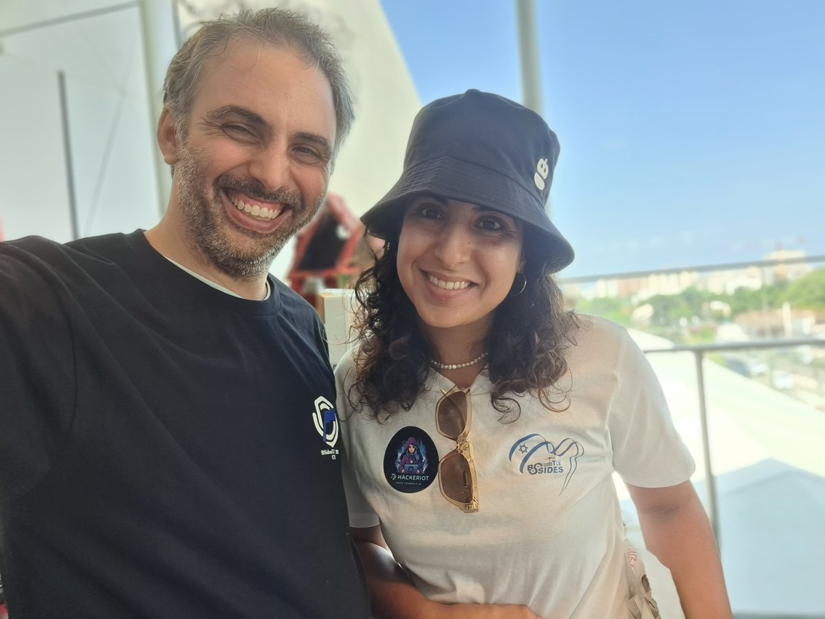 JustMe (Lavie B.B.) tweet media