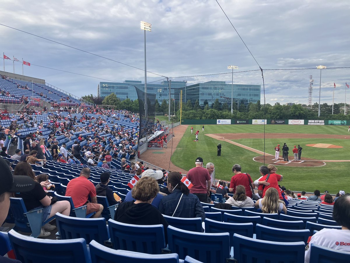 shardo33's tweet photo. Ottawa Titans Baseball ⚾️
#NewSwag
#2x50/50Winner
#CanadaDayFireworks💥
#HereToStay https://t.co/8JPdkofmtY