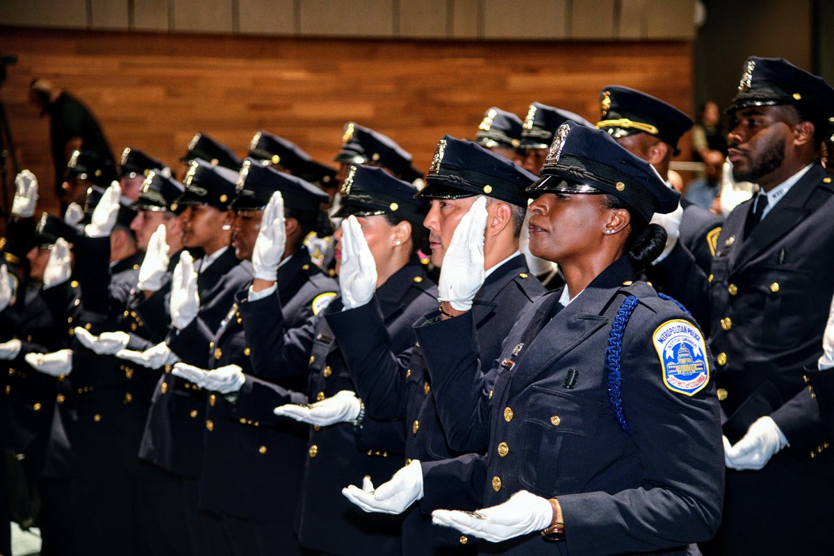 DCPoliceDept's tweet photo. MPD Recruit classes 2023-08 and 2023-09 celebrated graduation from the MPD Academy today. Congratulations to our officers as they begin their law enforcement careers protecting The District and the communities we serve. #dcpolice #joindcpolice https://t.co/3SemOOlWpn
