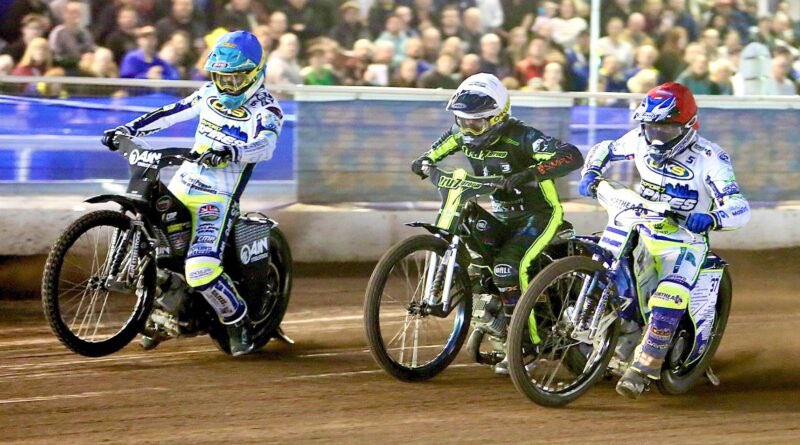 Been a tough couple of months coming back from a broken ankle/hand and in as a third heat leader. I can’t deny it’s not been easy but I gave it my everything. Tonight Oxford have decided to release me which I have no doubt will benefit me. As always “we go again” 😂