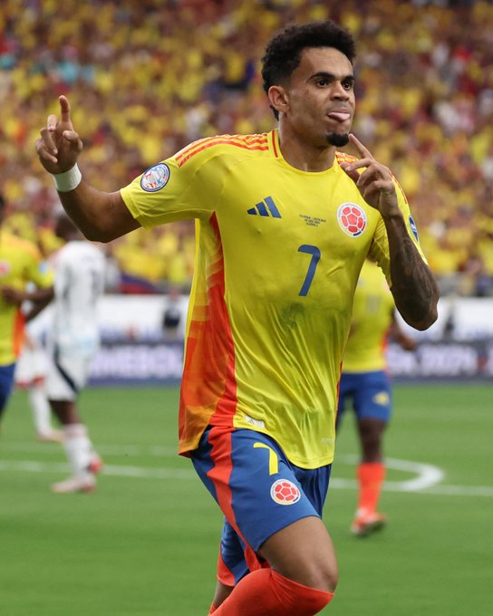 GRMdqP-WkAAJbIc?format=jpg&name=small