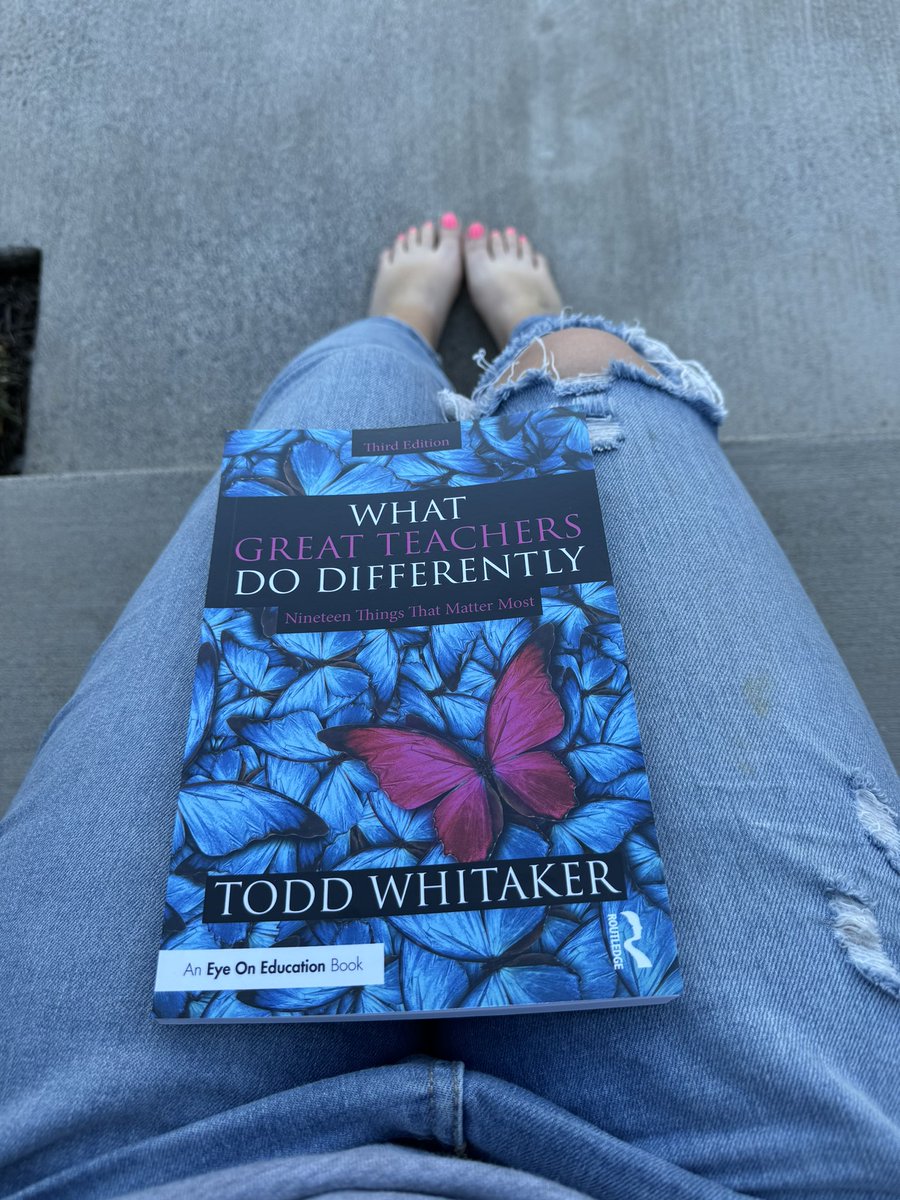 sommer_schooled's tweet image. Home from #VASSP energized and excited to keep growing as a school leader! About to crack open this gem from our keynote speaker @ToddWhitaker 🤓 📖