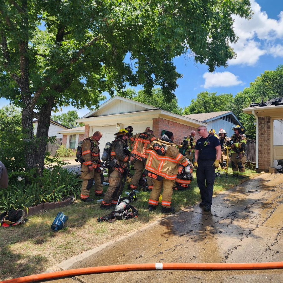 Cedar Hill Fire Dept tweet media