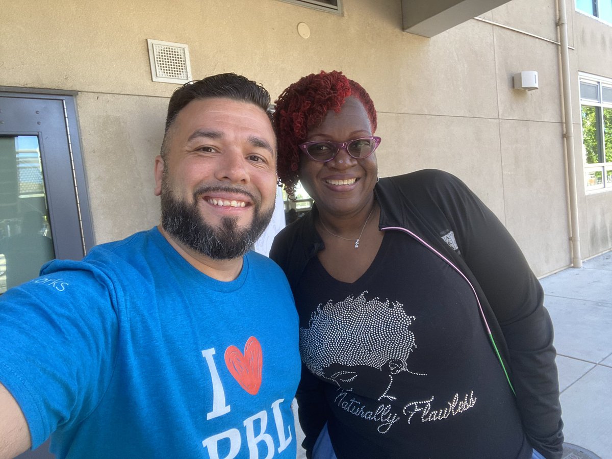 Shout out to <a href="/kreativemthsci/">Keisha Johnson</a> for being recognized for the <a href="/PBLWorks/">PBLWorks</a> #pblworld2024 PBL Champion Award.  #apssteam <a href="/apsupdate/">ATL Public Schools</a>