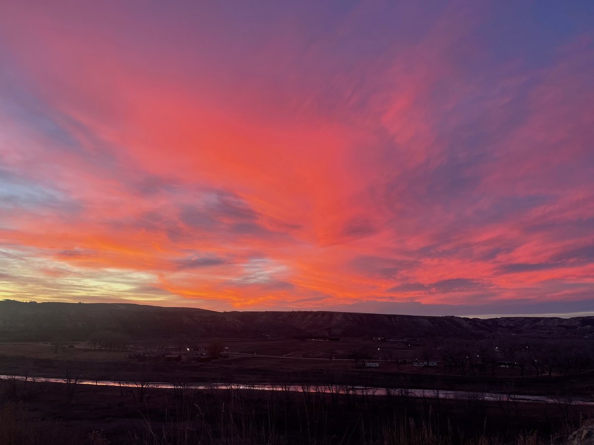 Medora, ND tweet media