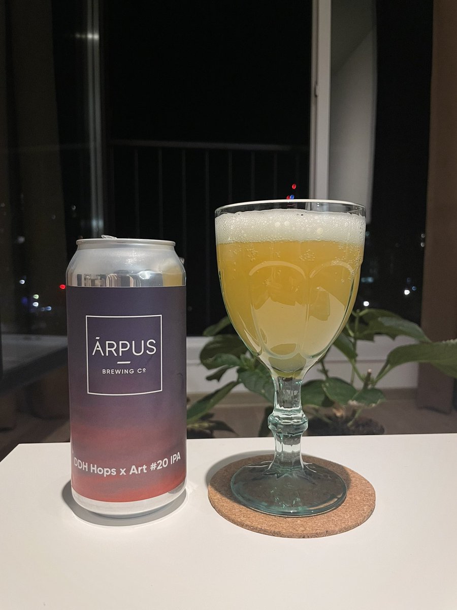 polarbeer's tweet photo. Arpus的一款双倍干投IPA，真的就是一杯浓郁的热带水果果汁。#夜宵时间 https://t.co/lIVaQdKsC4