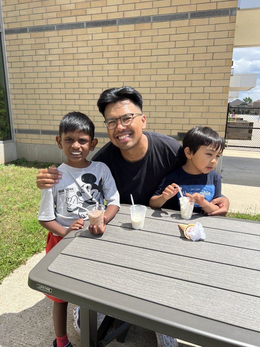 Today we said goodbye to one of the best, Mr. Caparas😢. He has been such an important part of our kindergarten community over the past 5 years. We will miss him and his genuine care for all the students he worked with! Goodluck at your new school🫶🏻 <a href="/MrCaparas/">{Mr. C}</a> <a href="/StAlphonsaDP/">St. Alphonsa Catholic Elementary School</a>