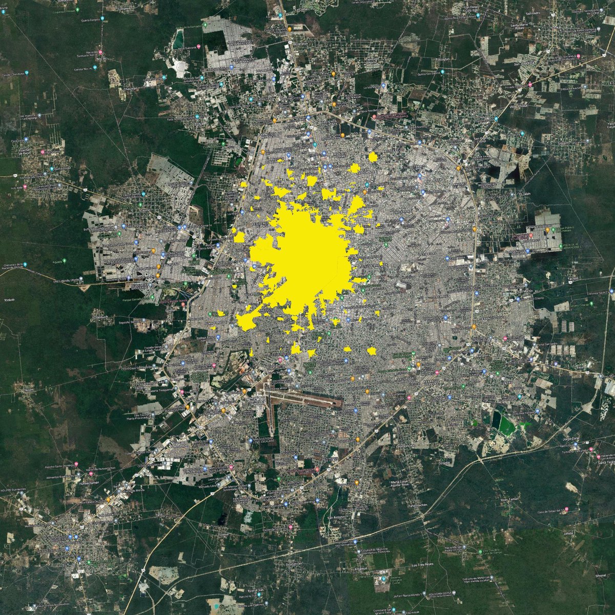 La manchota urbana de Mérida, una ciudad que tiene prohibidos de facto los edificios de departamentos. Si tuviera la densidad de la Benito Juárez, tendría un menor impacto en la selva yucateca.