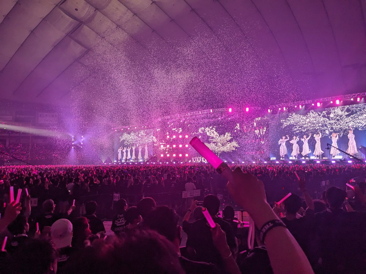 27kanGumi's tweet photo. あれから一年🍑

#BiSH 
#モモコグミカンパニー https://t.co/HtUUU0CJR8