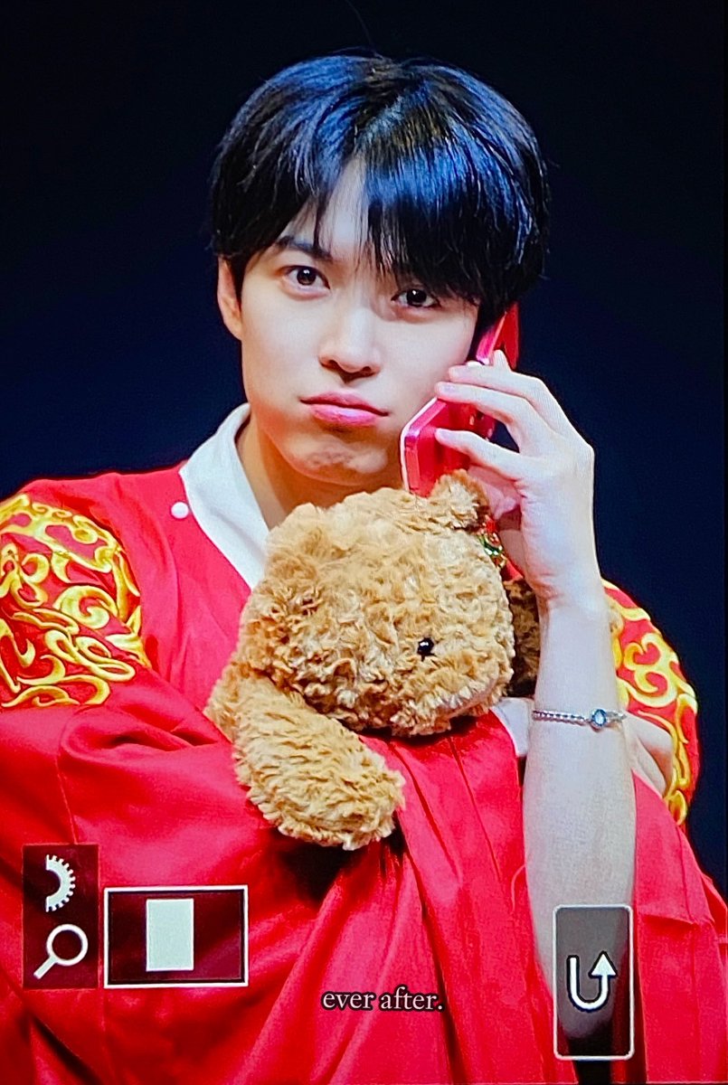 everafter_hc's tweet photo. 240629 잇다 팬사인회

#이휘찬 #휘찬 #오메가엑스 #OMEGA_X
#명창토끼 #휘찬이최고 https://t.co/JKA61v1HYo