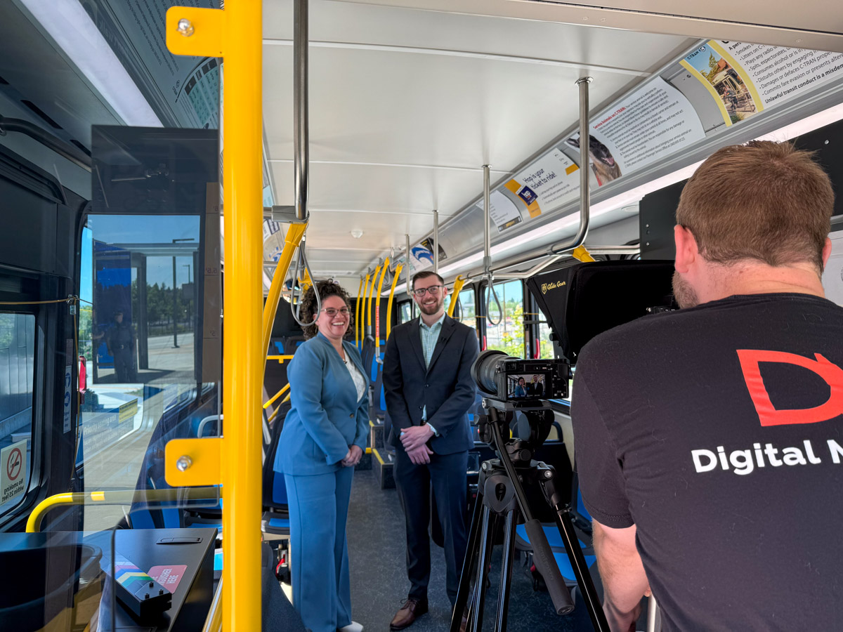 ctranvancouver's tweet image. Last week, we met with our friends at sponsors at @ilaniresort, People's Community Credit Union, @portvanusa, and @wsdot_sw to film a commercial for our annual free shuttle service to the @ClarkCountyFair. Look for more info coming soon to a screen near you! #ClarkCountyWa 🎡 🚌