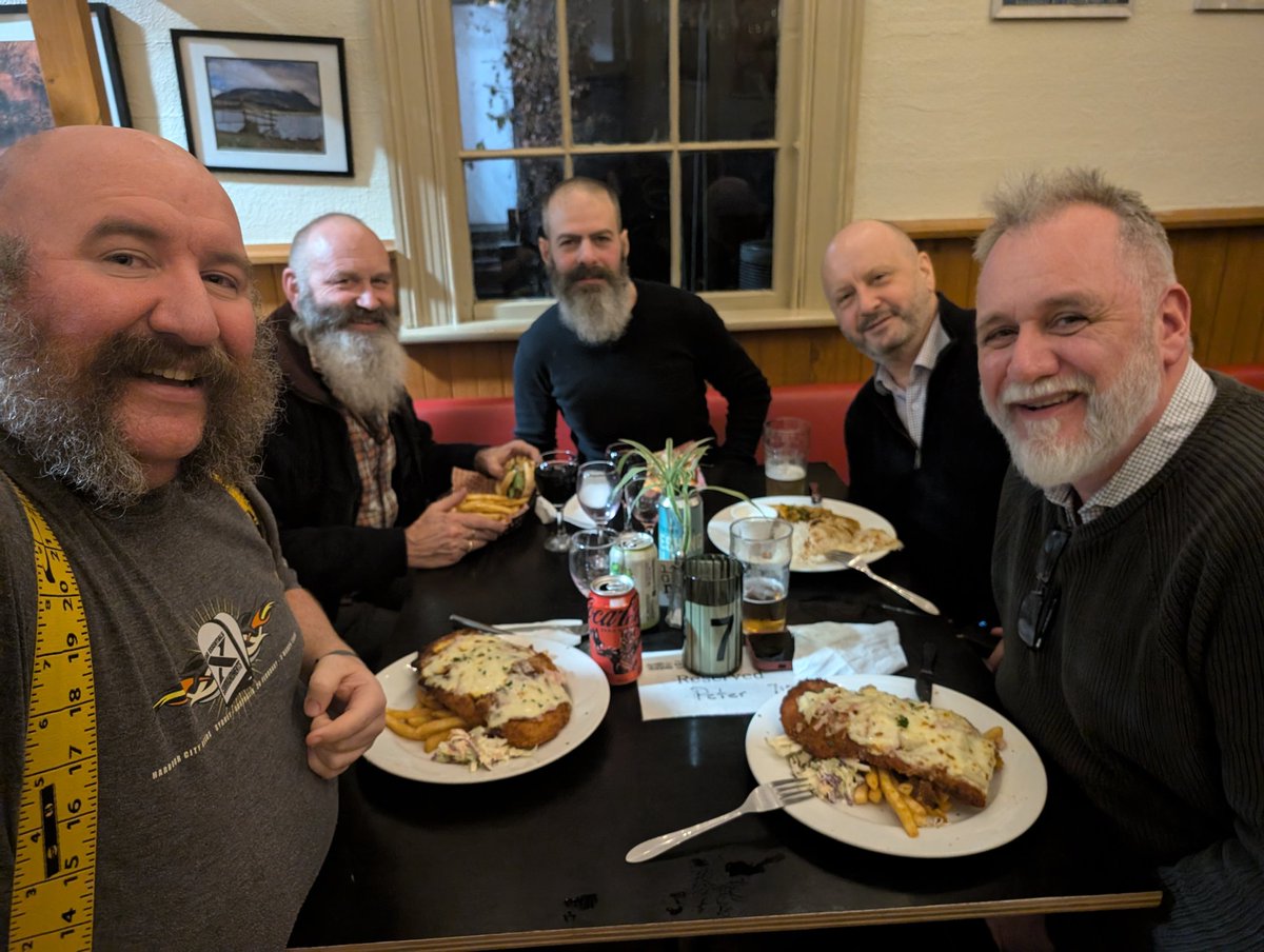 beardoc's tweet image. Last night at dinner with these fine gentlemen!