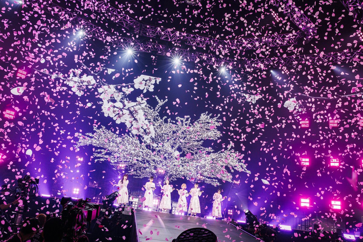 jz_0330's tweet photo. あの日から1年経つんですね
あの日は一瞬過ぎた気がする
#BiSH https://t.co/i9IDdX4hyU