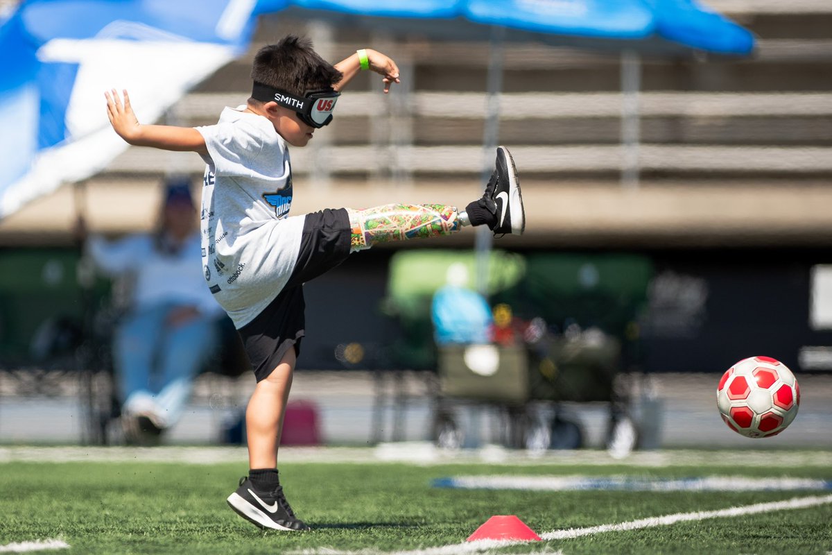 angelcitysports's tweet photo. We had the best kickoff of our annual Angel City Games! A big thank you to all of our athletes, sponsors, speakers, volunteers, and spectators. We can’t wait to see you all again Saturday and Sunday for more clinics, competitions, and fun! ⚽️🏀🎾⛳️🤺🏊‍♂️🏋️‍♀️ #acg24 #adaptiveathlete https://t.co/a6cIulLU5t