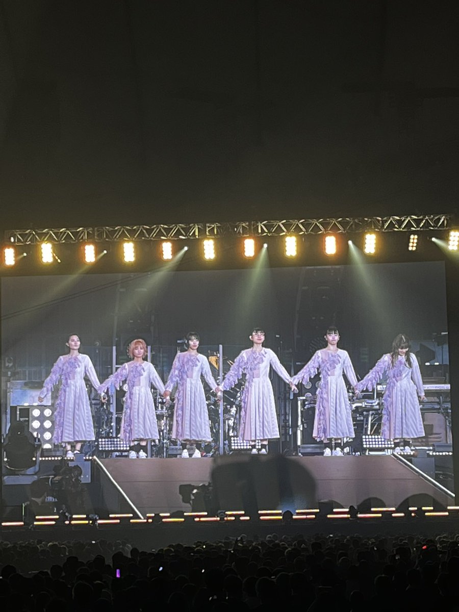 sr_ccc0629's tweet photo. あれから1年
俺もまた1つ歳を重ねました
いつまで経ってもBiSHを忘れない
今思い出しても過去最高のLIVEでした！
出来ることならもう一度あのメンバーでBiSHをやってほしいけど笑
俺は一生清掃員！！
#BiSH解散1年 
#BiSH
#清掃員 https://t.co/8XuHYnipf7