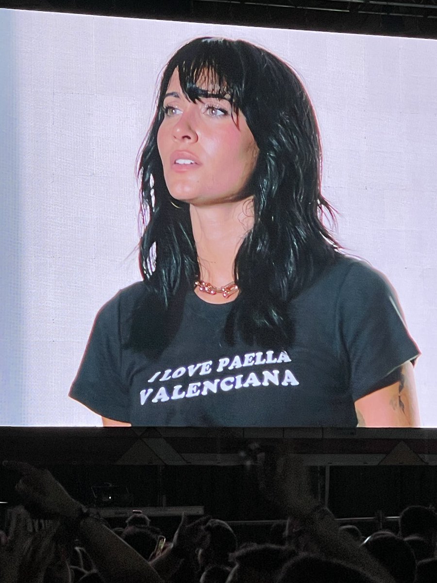 MonicaMartnezR's tweet photo. la + valenciana sí es 🥹🥘 #alphatourvalencia #alphatour2024 @Aitanax #paellalovers #laterreta https://t.co/LGBOQzD8rB