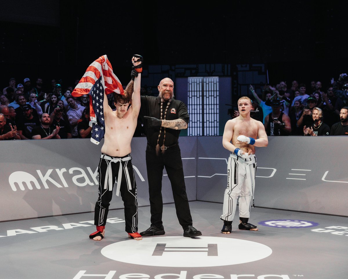 Ben Davis tweet media