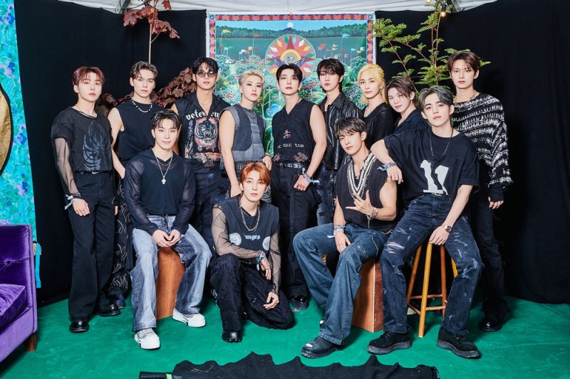 updatingsvt's tweet image. [#PERFORMANCE] 240629 SEVENTEEN at Glastonbury Festival | Media Photos