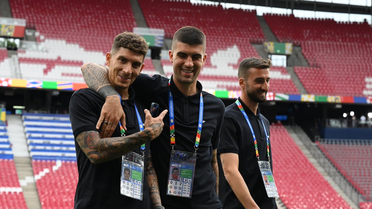 INFO SERIE A X GRAB (GIVEAWAY!) #GRABazzurri 🇮🇹

Akun anti mapan ini diamanahkan voucher senilai IDR 600.000 dari <a href="/GrabID/">Grab Indonesia</a> untuk 6 followerz hoki

S&amp;K:

1. Follow <a href="/Info_SerieA/">Info Serie A Italia</a> &amp; <a href="/GrabID/">Grab Indonesia</a> 👊
2. RT &amp; like tweet ini 🤝
3. Reply dengan preskidimu: siapa pemain Italia yang dapet kartu
