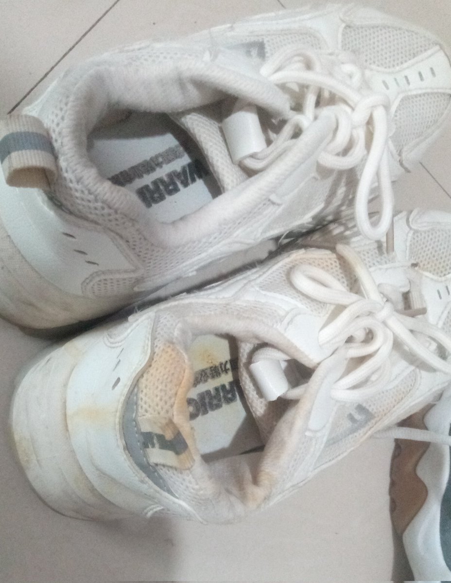 aaaE856901's tweet photo. #运动鞋 #老爹鞋 #斯凯奇 #耐克 #打胶 #寄射 #扫楼 #原味鞋 #射鞋 #袜子 #精液鞋 #恋物 有想被打胶鞋，袜的私信哦，同好欢迎交流 https://t.co/ujOBErxlEt