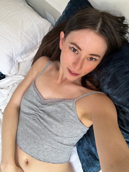 Quick! The genie is giving you one wish. What do you wish for? https://t.co/BvM0OQIqfY