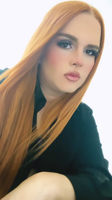 Hello https://t.co/PiMJKRj97C