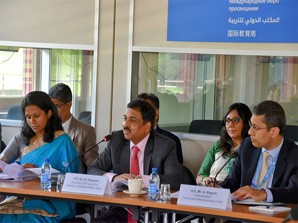 cliQIndiaMedia's tweet photo. India holds first meeting as Chair of Colombo Process
#India #ColomboProcess #MukteshPardeshi https://t.co/drvvNvq8Yz