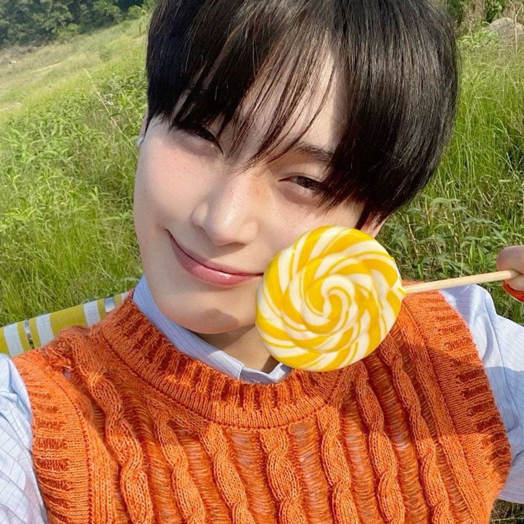 kissjinni's tweet photo. sunoo- enhypen https://t.co/2wkIbQ2pUW