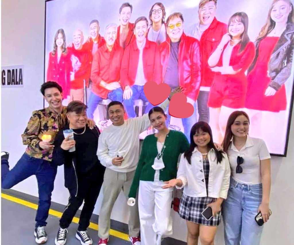 ma1208an's tweet photo. This time last year🙏

@mainedcm | #MaineMendoza 
#EatBulagaTV5 #LegitDabarkads https://t.co/QJuLq3tZHZ