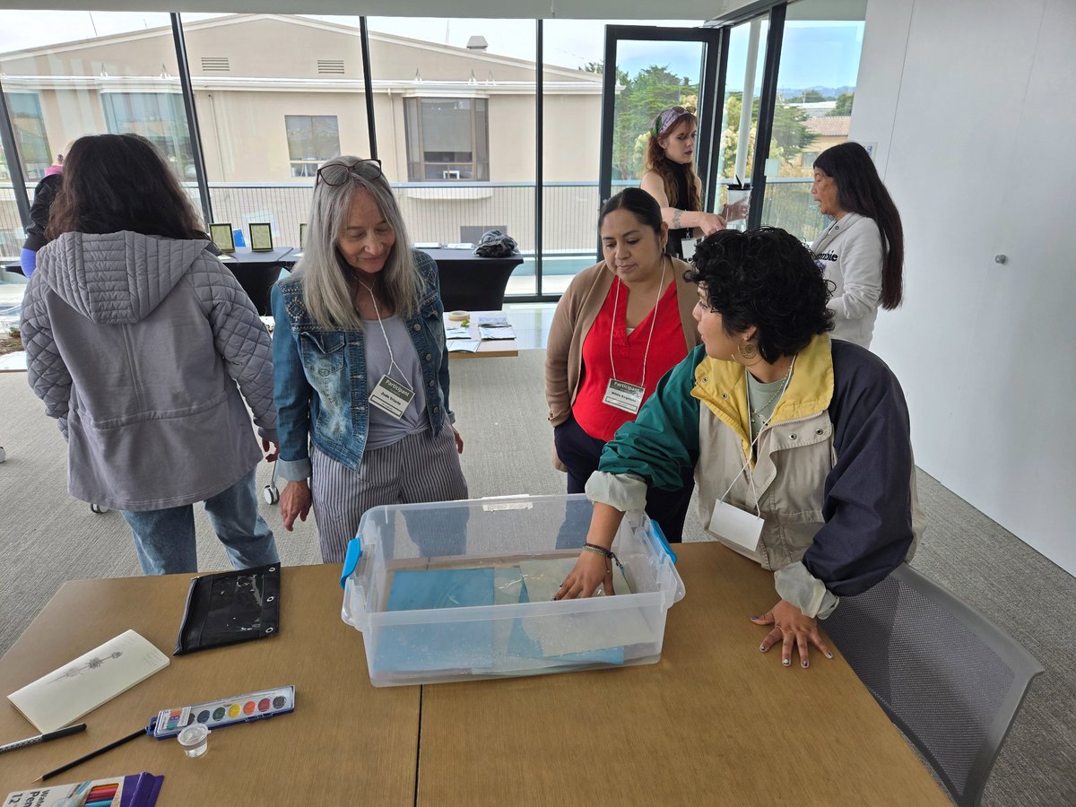 Jessica_D_Riley's tweet photo. Nature journalling and cyanotypes w/ Megan Goodwin at the Summer Arts Institute @MCOE_Now  @MCOE_EdServices https://t.co/Uc6VMtIZqs