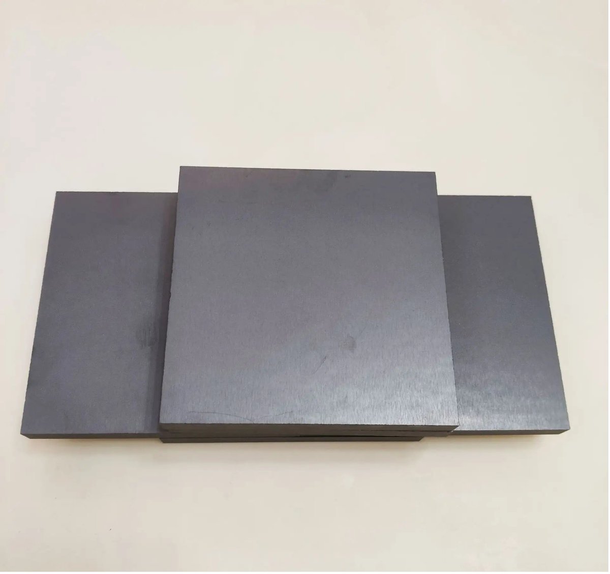 siliconcarbide5's tweet image. In ceramic sintering process, SISIC plates mainly used as load plates in various high-temperature kilns.
customized production,lower price, higher quality.
if interest, contact me!
Email:jacky@hx-sic.com
phone:+861396369393
#SISICplates
#siliconcarbideplates
#refractorymaterial