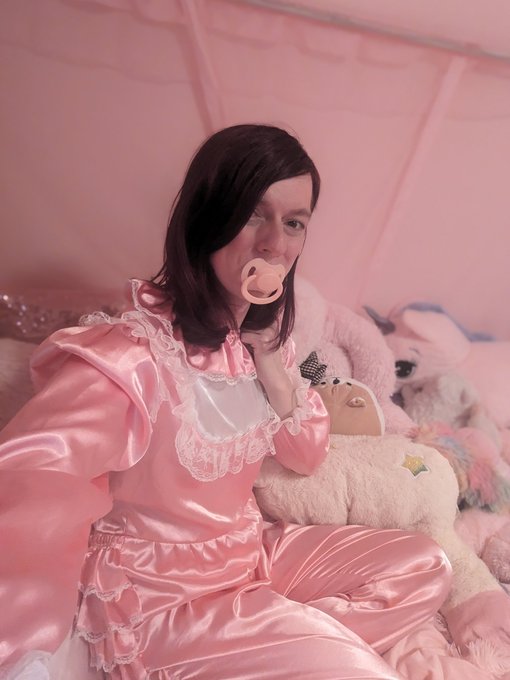 All snuggled up 🩷 #abdl #abdlgirl #diapercommunity #diapergirl #sissy #diapersissy https://t.co/GIBK<a href="/tag/abdl"class="tags">#abdl</a><a href="/tag/abdlgirl"class="tags">#abdlgirl</a><a href="/tag/diapercommunity"class="tags">#diapercommunity</a><a href="/tag/sissy"class="tags"><span>#sissy</span></a><a href="/tag/diapergirl"class="tags"><span>#diapergirl</span></a><a href="/tag/diapersissy"class="tags"><span>#diapersissy</span></a>