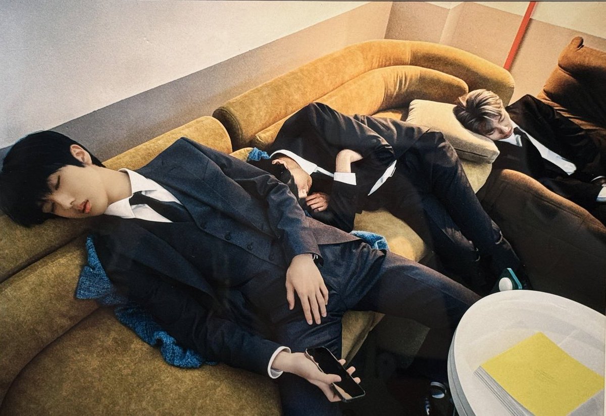 sevenpixells's tweet image. this pic jaemin took of jisung haechan and renjun while they were sleeping is the cutest thing ever