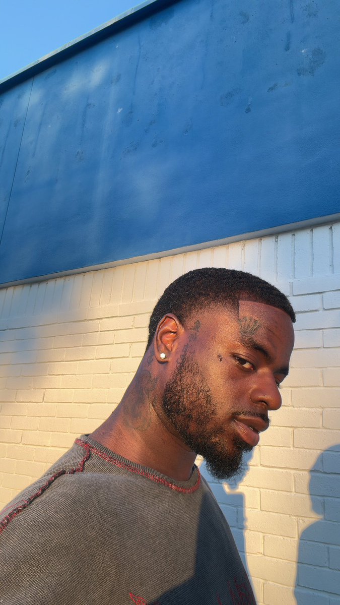 doublecup_TEZ's tweet photo. His Favorite 🍫 https://t.co/riqqjFilOQ