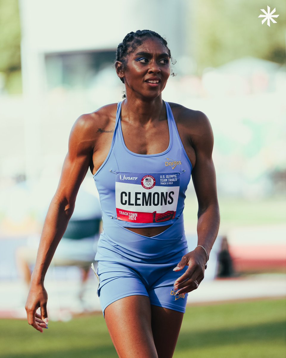 How it started ➡️ how it’s going 

Look at that logo. Love this for you, <a href="/SheTheMann_ing/">Clemons, Christina A</a> 🤭