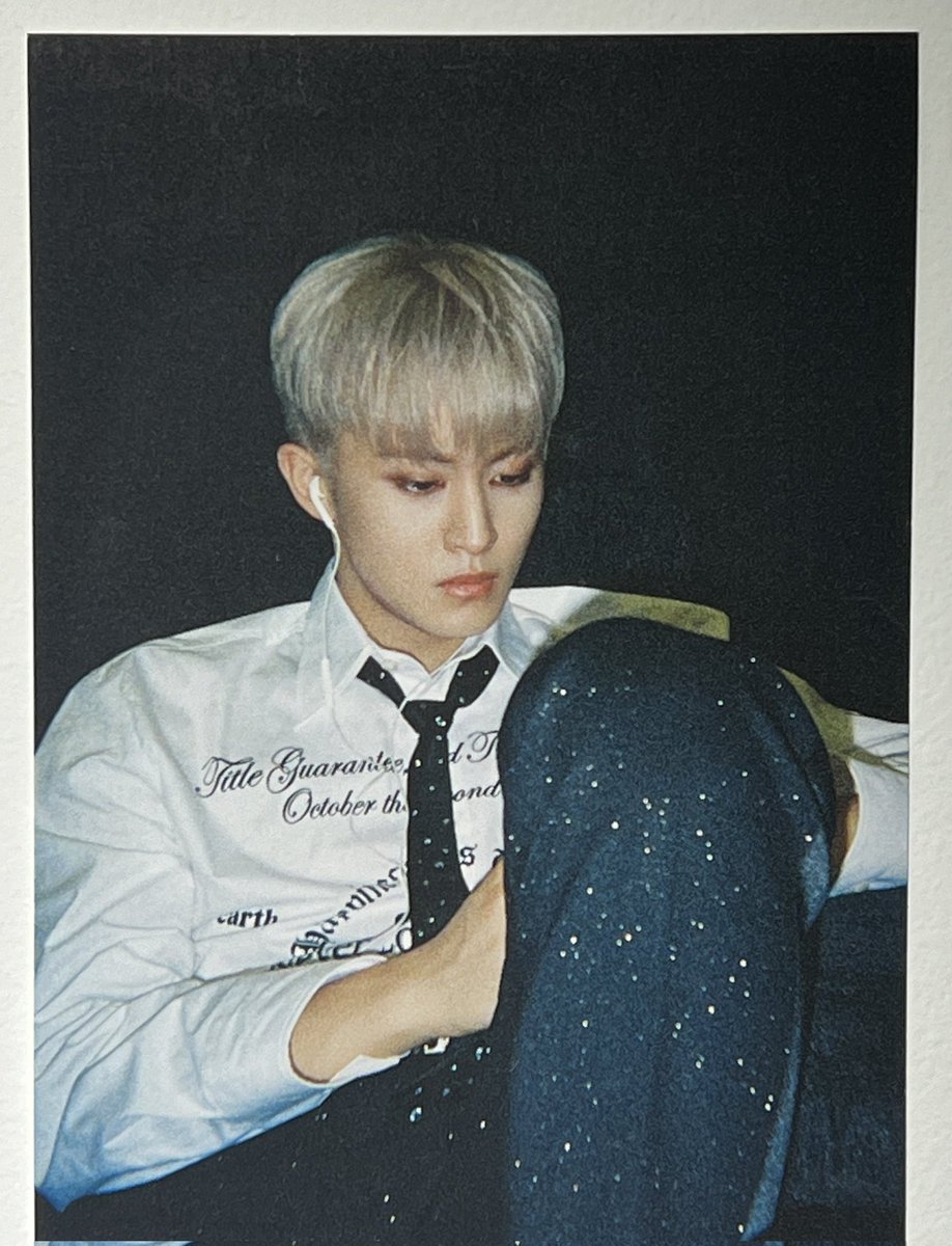 markmoIo's tweet image. mark from narcissism exhibition