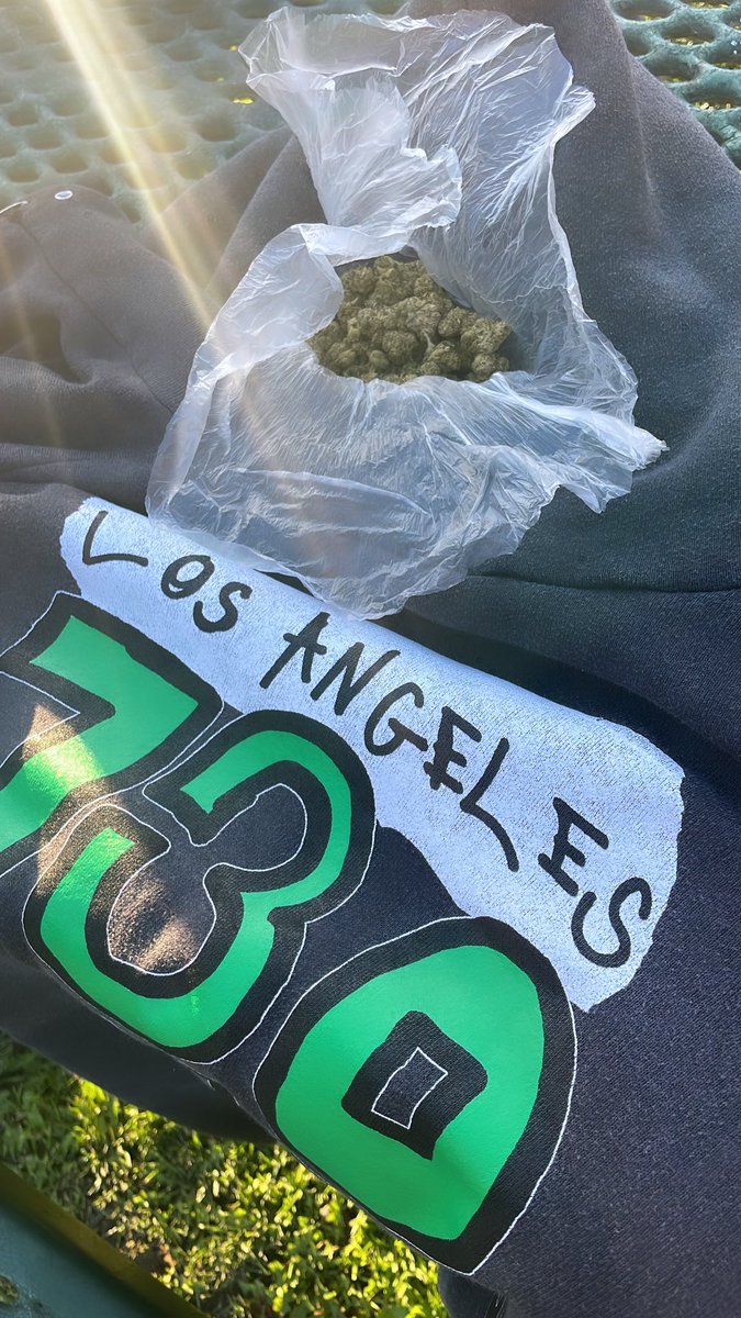 vlone 🛸🔥 tweet media