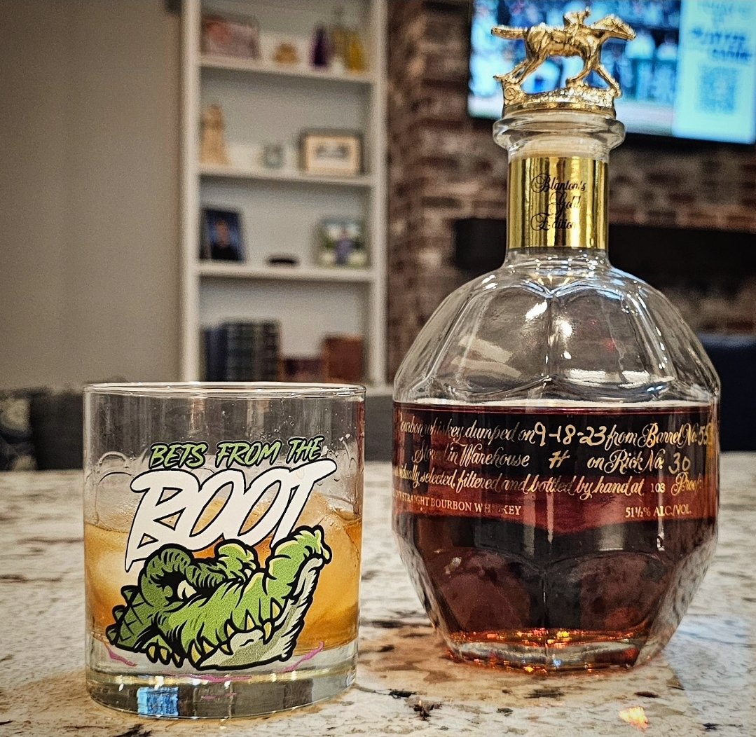 betsfromtheboot's tweet photo. Ruff night calls for a drink... 0-2 on BE$T BETS and my 3 BAT, 2 of the Batters were Pitch Hitted (#ChangeOfBatter)
#Blantons #Bourbon GOLD https://t.co/s9eUSe3qOr