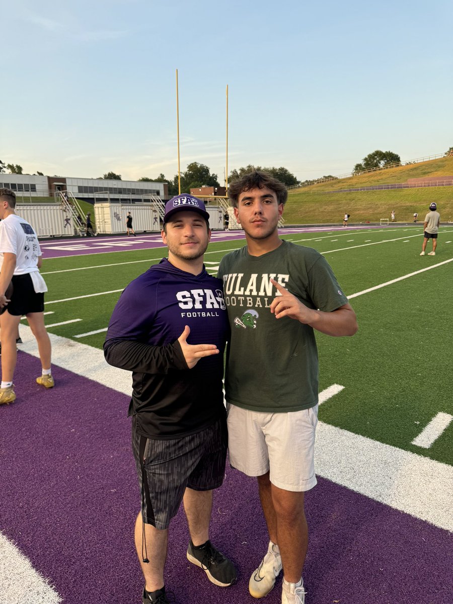 4⭐️ Miles Theriot tweet media