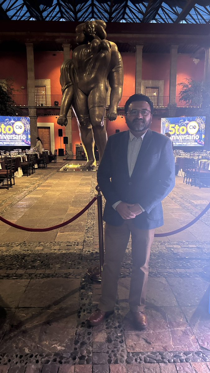 4l3j4ndr0_4rc30's tweet image. Festejando con grandes colegas 5 años de CIO Club, Felicidades!!!! #iscam, #cioclub